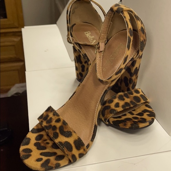 Heels BELLA MARIE Excellent condition new size 8.5 - Picture 2 of 7